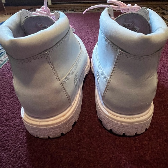 Timberland Women's Cream Boots with Pink Laces - Picture 6 of 12